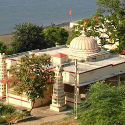Garudeshwar Temple
